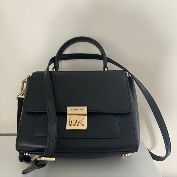 MICHAEL KORS: MINDY Medium Satchel - Picture 2 of 16